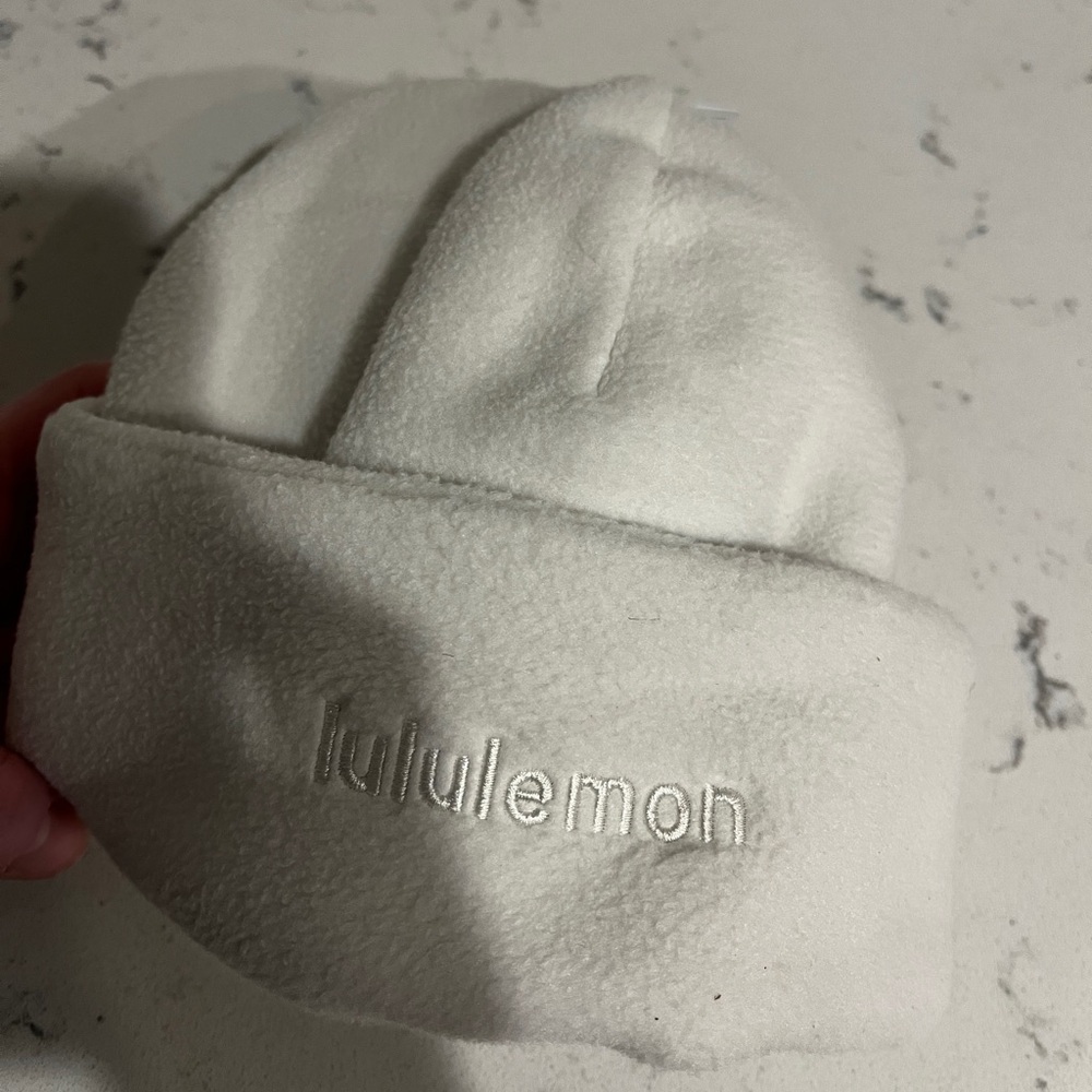 NWT Lululemon Cream Fleece Hat